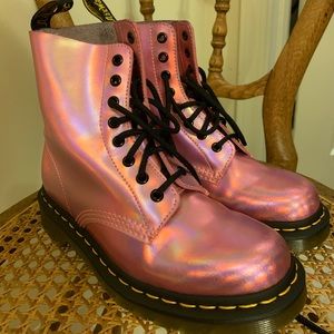 Doc martens super rare!!!